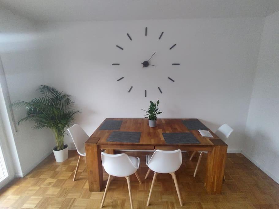 Ferienwohnung Vogelnest - Wohlfuehlen Im Gruenen Karlsruhe Exterior foto